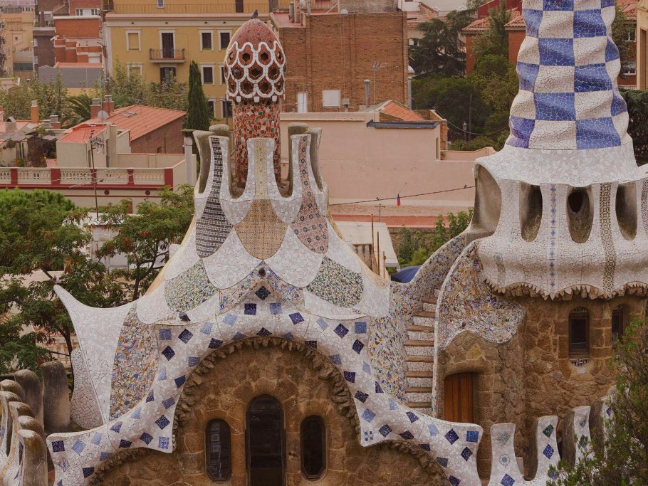 Парк Гуэль скамья Гауди