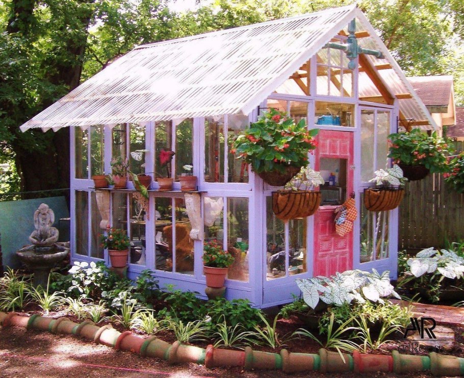 Теплица на маленьком участке