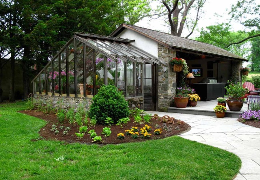 Скандинавский сад пергола