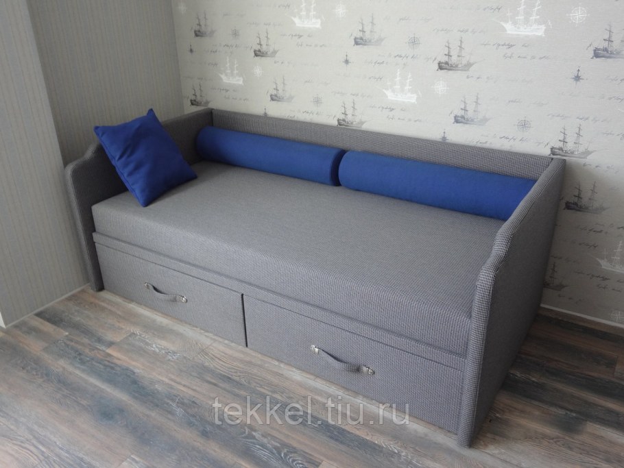 Диван подростковый