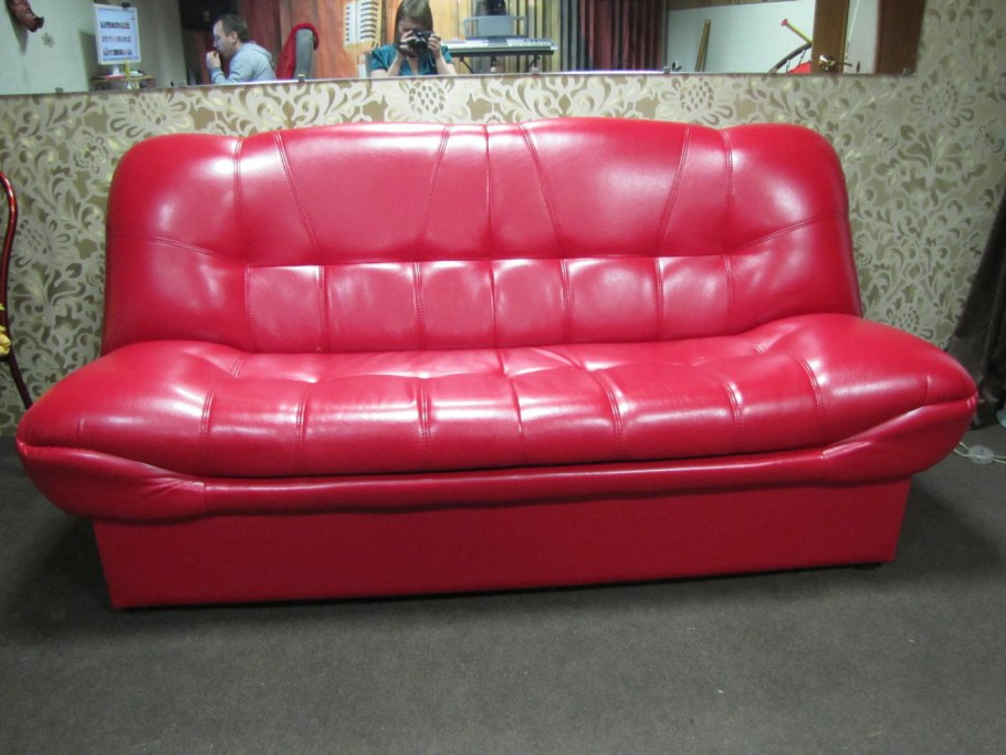 Диванчик дермантин