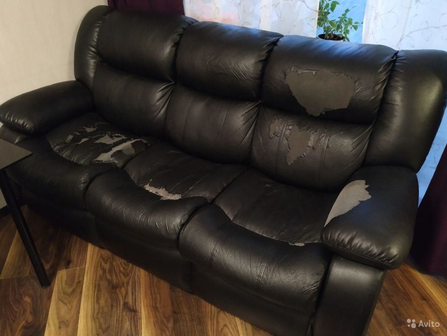 Диван кожзам