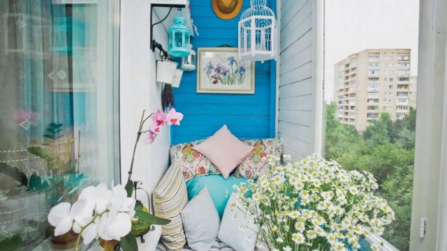 Уютный балкон