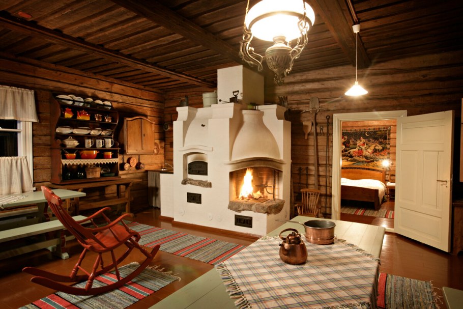 Камин в деревянном доме