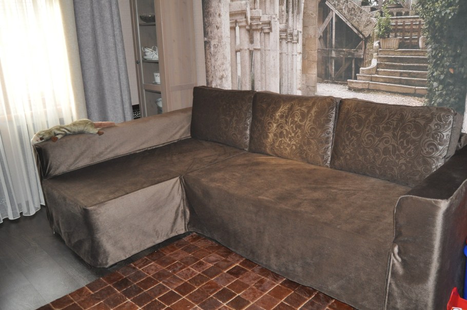 Диван из микрофибры