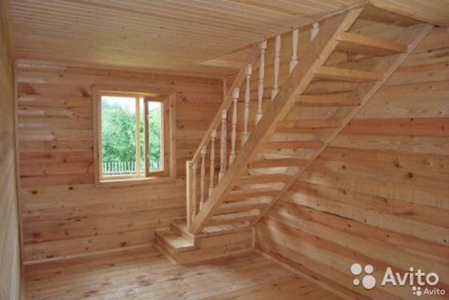 Деревянная лестница