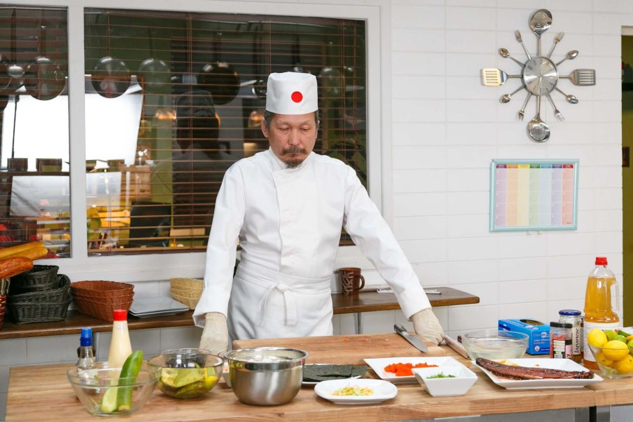 Кухни с барной стойкой