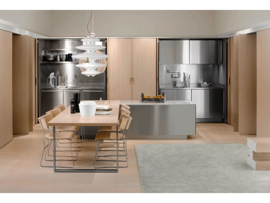 Кухни бордового цвета