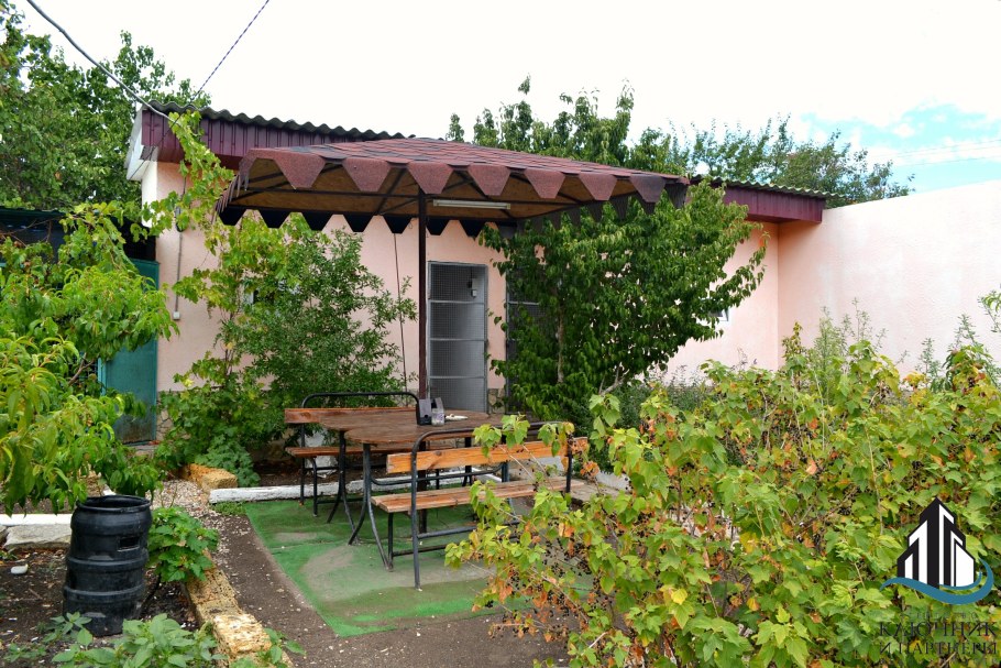 Домик катер