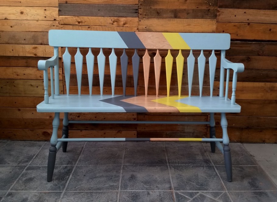 Деревянные скамейки крашеные