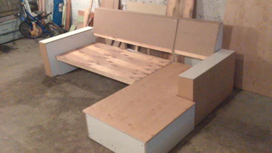 Полка для обуви из ДСП