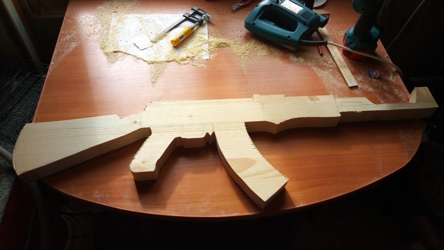 Шкаф из коробок картонных