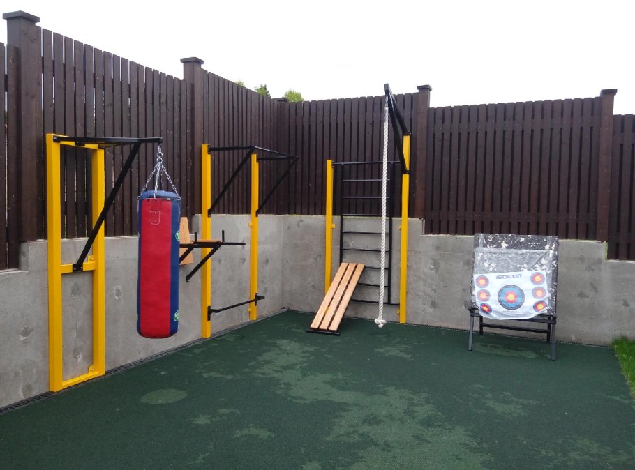 Спортивная площадка для дачи