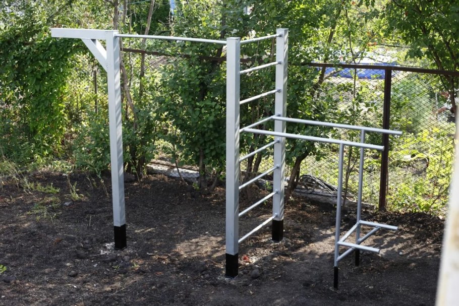 Турник уличный