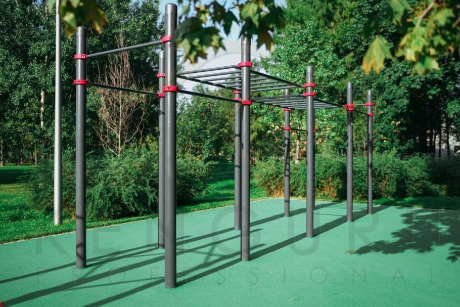 Турник на природе