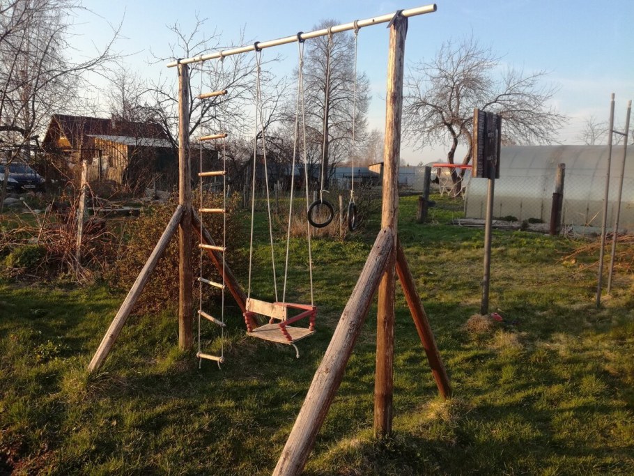 Спортгородок на даче