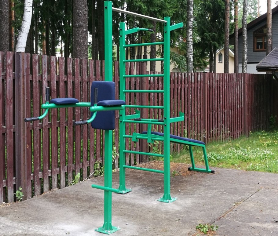 Спортивная площадка для дачи