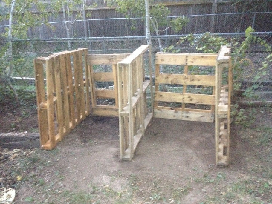 Компостер из поддонов