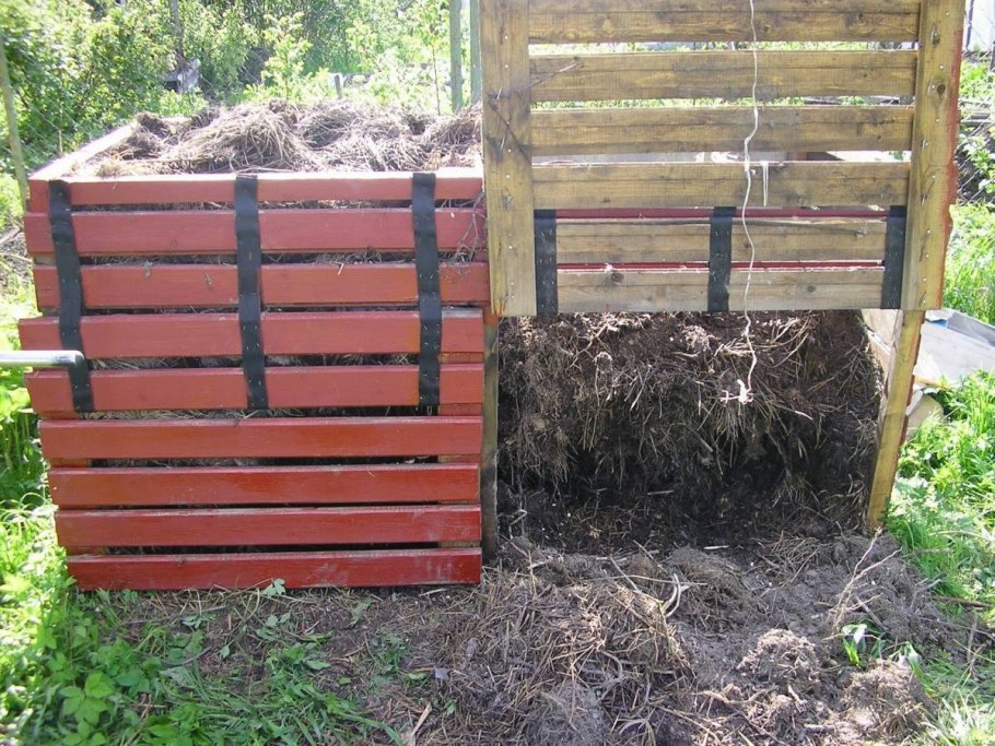 Compost bin