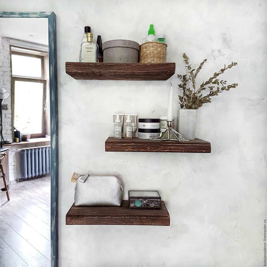 Полки лофт в интерьере
