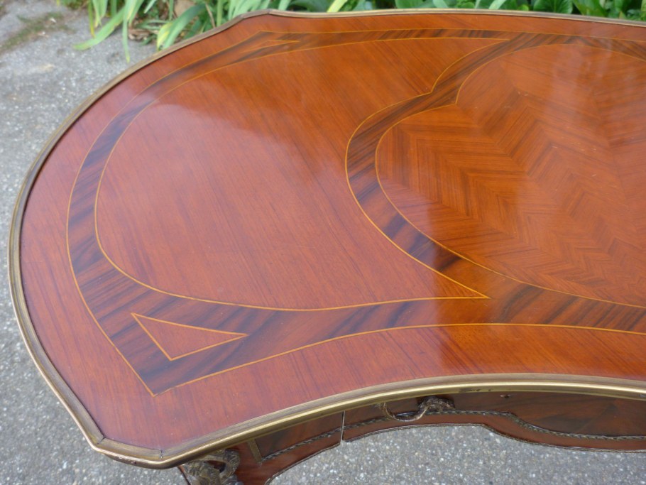 Столик Бобик Ампир