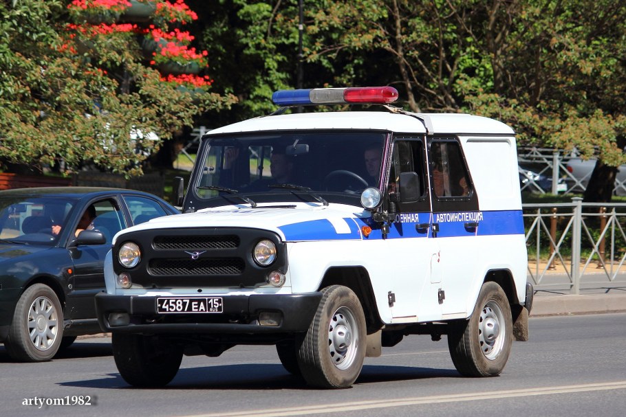 УАЗ 3151 Хантер полиция