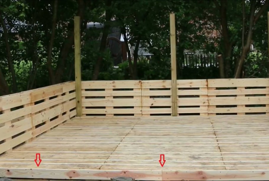 Беседки на дачу из подручных средств