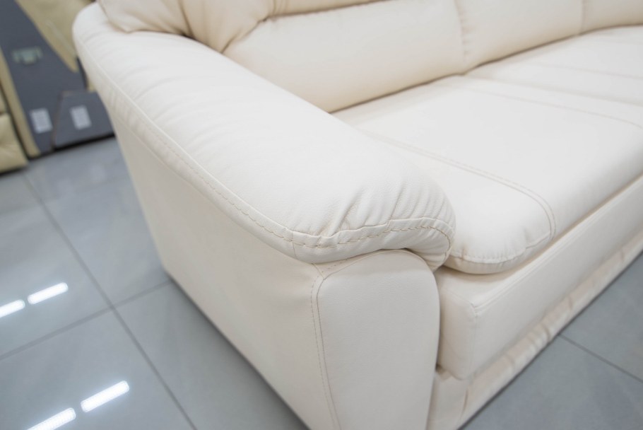 Белый кожаный диван икеа
