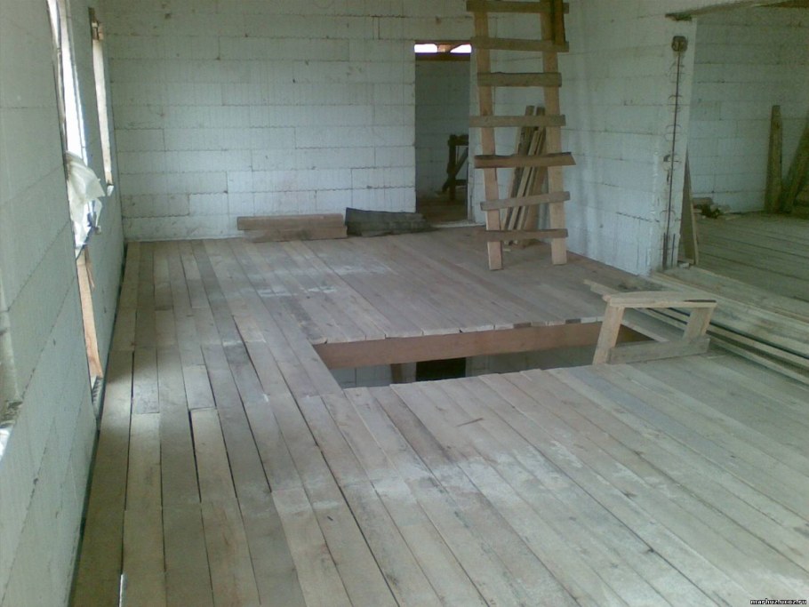 Пол второго этажа