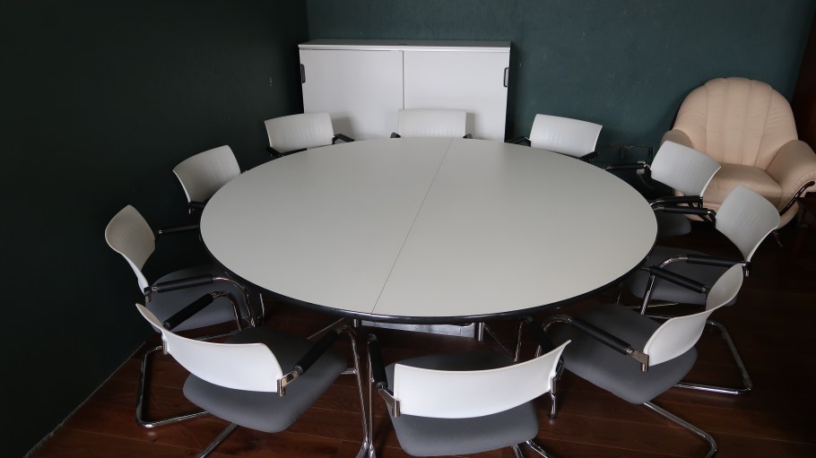 Стол круглый обеденный для кухни