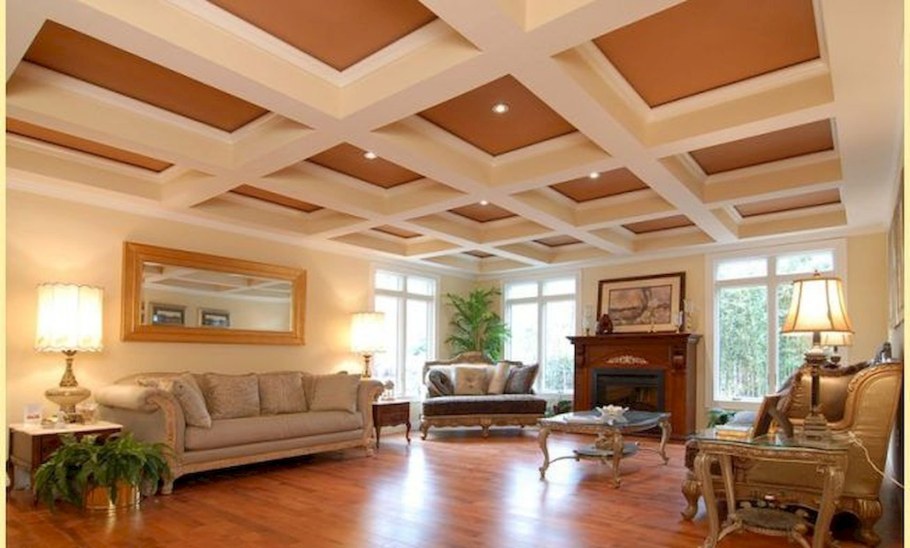 Потолок в больнице