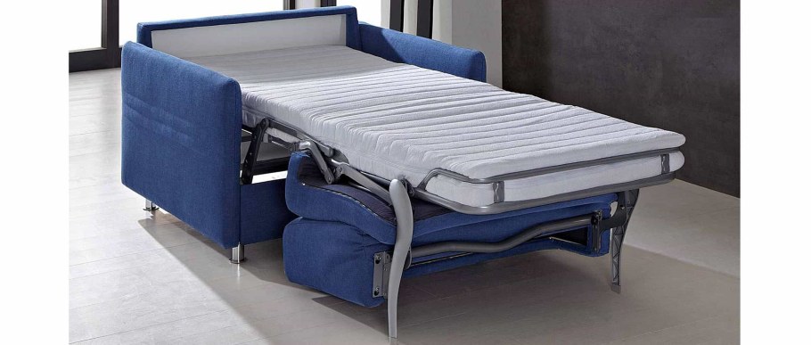 Кровать с анатомическим матрасом