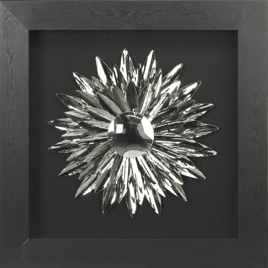 Металлический декор на стену