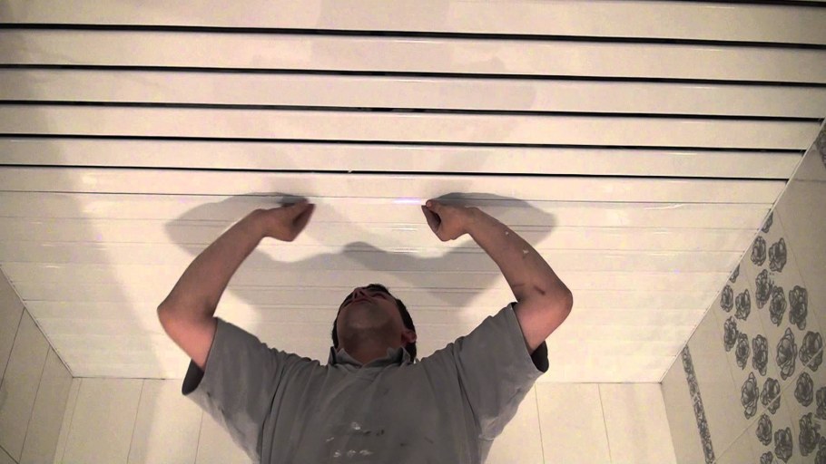 Реечный потолок алюминиевый монтаж