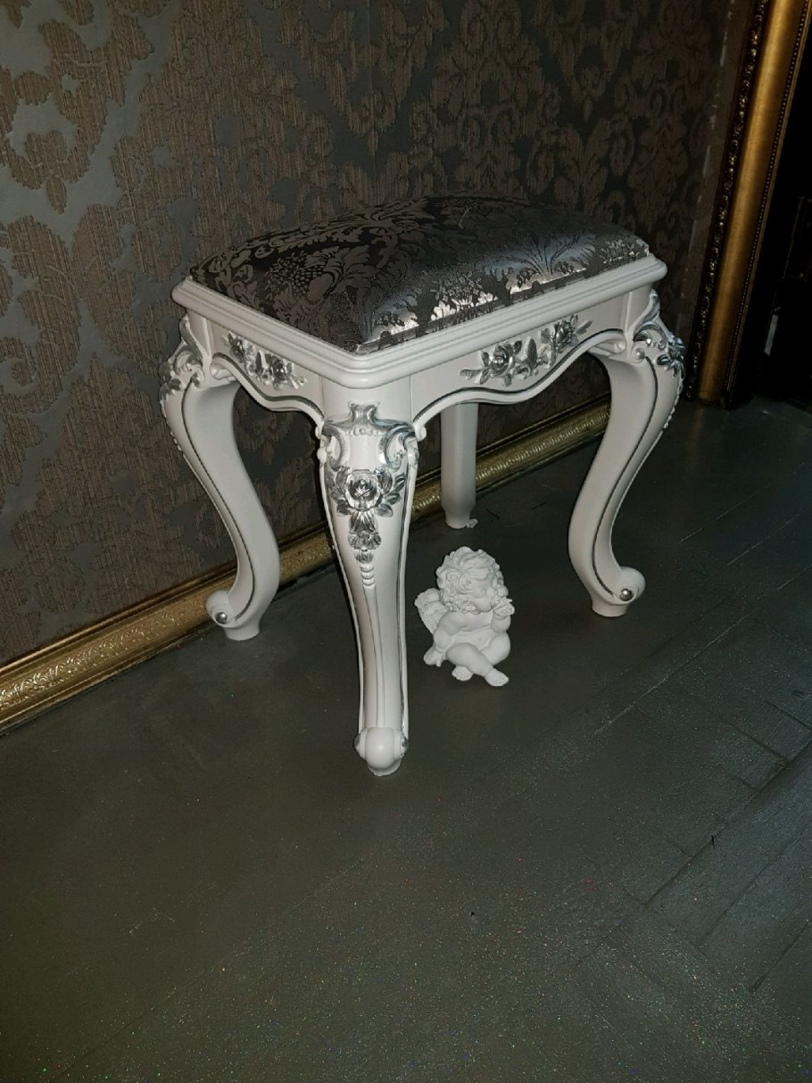 Кушетки во французском стиле