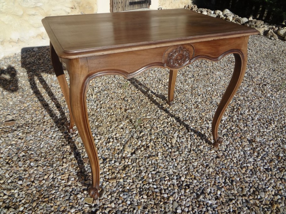 Мебель антикварная кабриоли