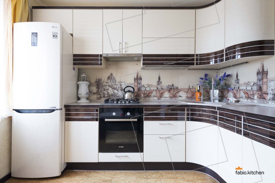 Кухня с фасадами Эггер кашемир серый