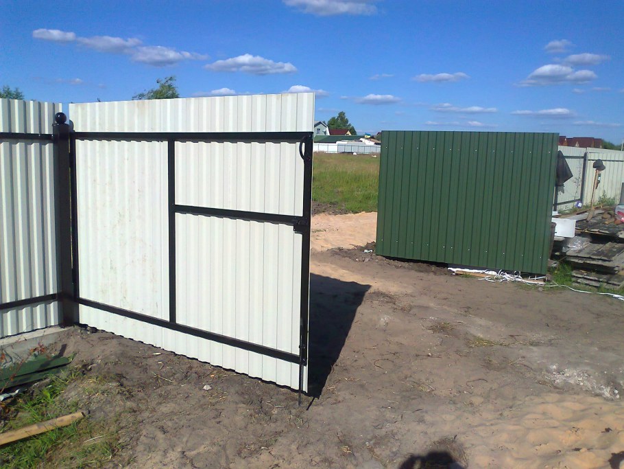 Сварка ворот на дачу