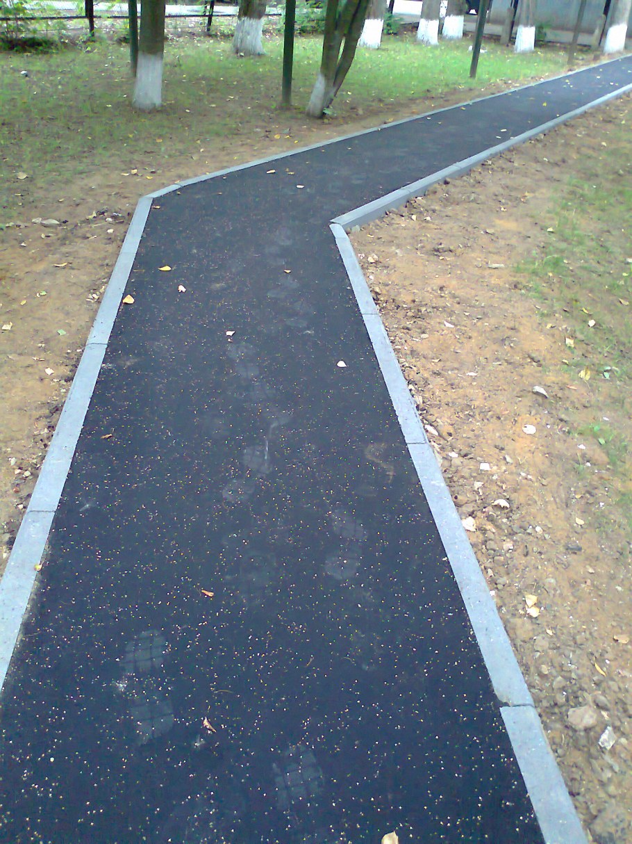 Асфальтовые дорожки на даче