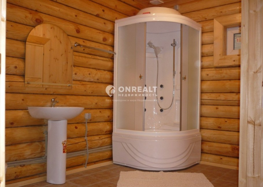 Душевые кабины в дачном доме