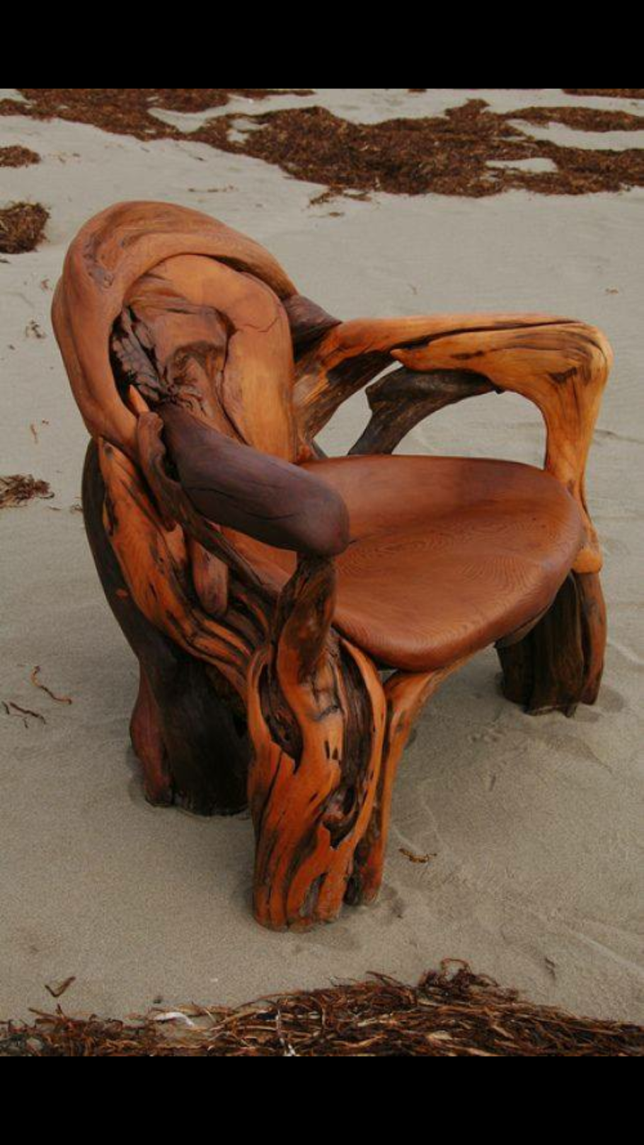 Резное дерево в интерьере