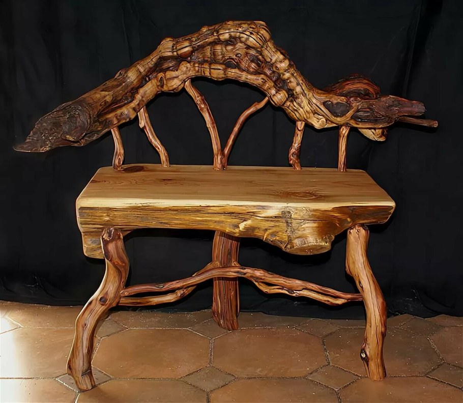 Столик из коряги