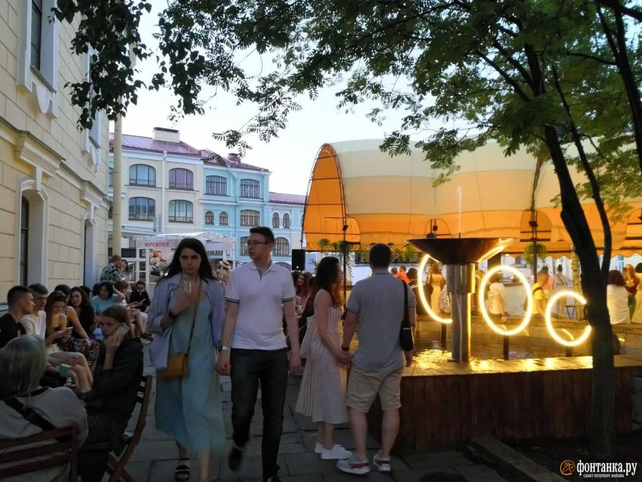 Пространство в Гостином дворе СПБ