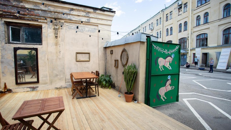 Санкт Петербург Невский двор кафе