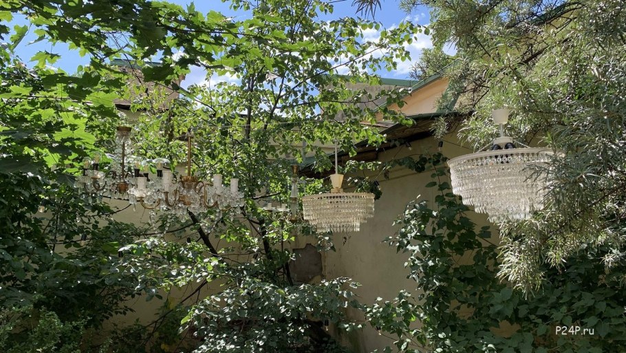 Дворик в гостинке