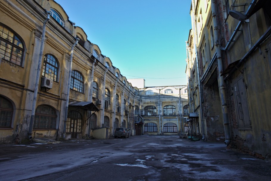 Двор гостинки Санкт-Петербург концерт