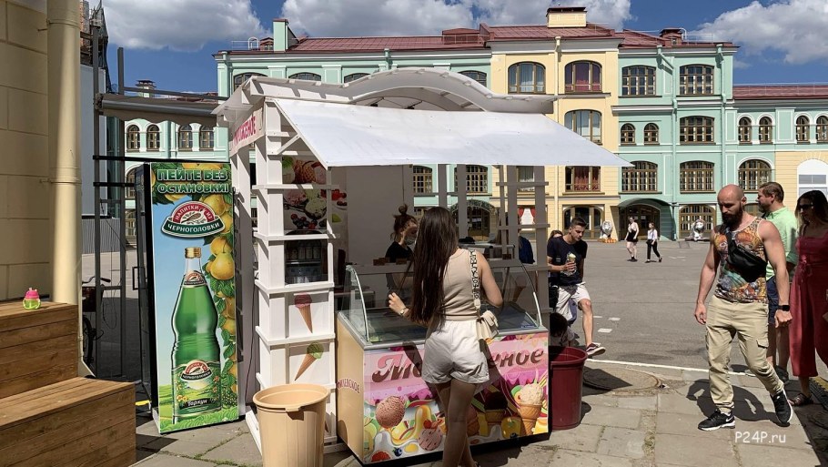 Интерьер студии 22 метра