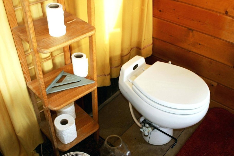 Туалет дачный