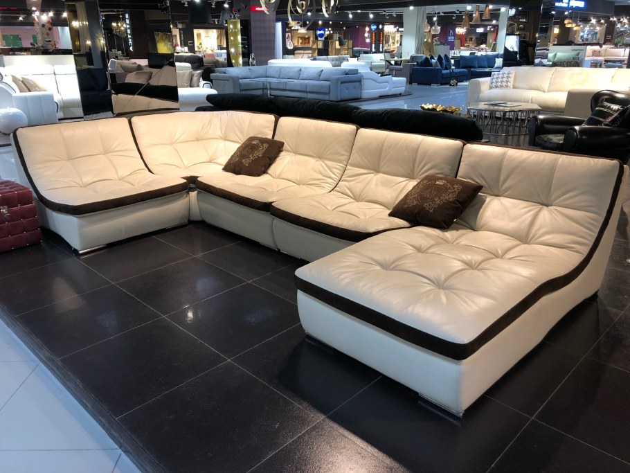 Диван Стефано Бландо