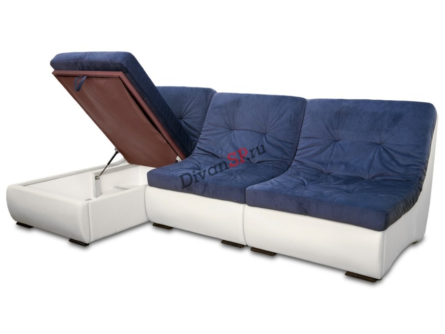 Большой мягкий красный диван